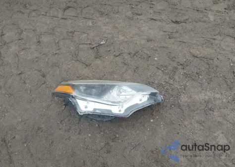 2015 Toyota Corolla S Plus z USA, uszkodzony, nr VIN 2T1BURHEXFC367181